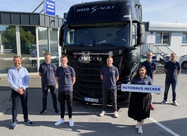 Herzlichen Willkommen - 6x Berufsstart bei Autohaus Hecker